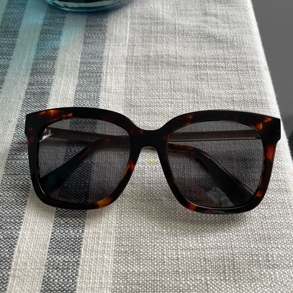 Diff Bella polarized sunglasses.